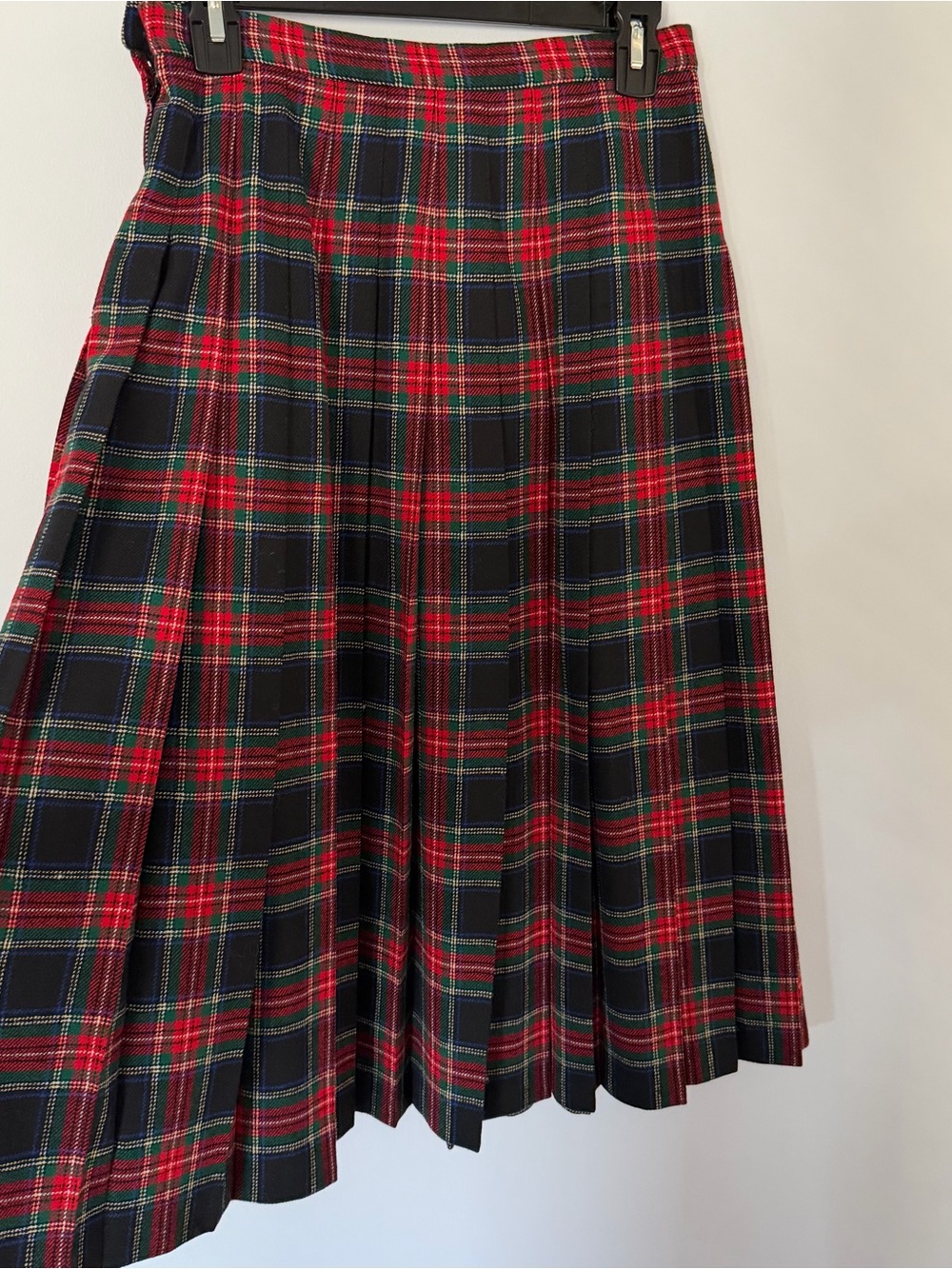 Vintage Pendleton Wool Skirt 10 Petite Black Stewart Tartan Plaid Pleated Midi